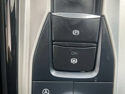 Used 2023 Ford Explorer ST w/ Equipment Group 401A AWD/4WD image 18