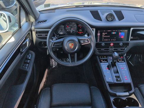 Used 2024 Porsche Macan Turbo AWD/4WD image 16