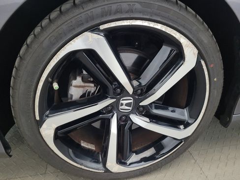 Used 2019 Honda Accord Sport image 31