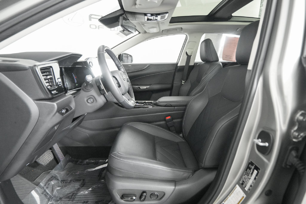 Certified 2022 Lexus NX 350h AWD w/ Vision Package image 9