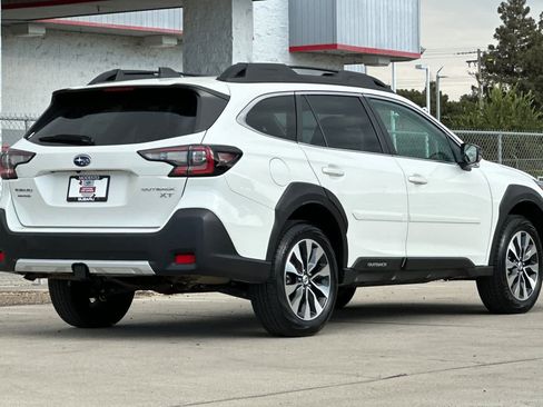 Certified 2024 Subaru Outback Limited XT AWD/4WD image 3