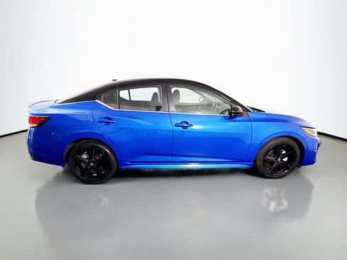 Used 2024 Nissan Sentra SR FWD image 11