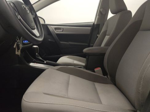 Used 2019 Toyota Corolla LE FWD image 17
