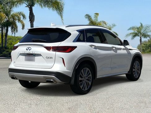 Certified 2025 INFINITI QX50 Luxe AWD/4WD image 5