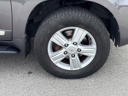 Used 2015 Toyota Land Cruiser image 10