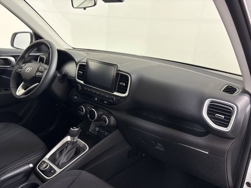 New 2026 Hyundai Venue SEL image 13
