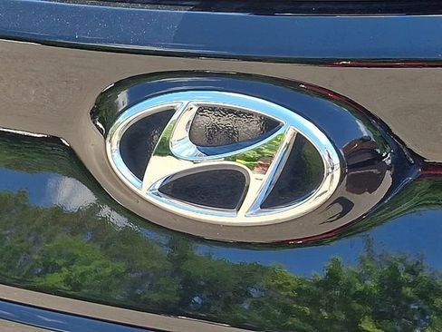 Used 2023 Hyundai Kona SE FWD image 33
