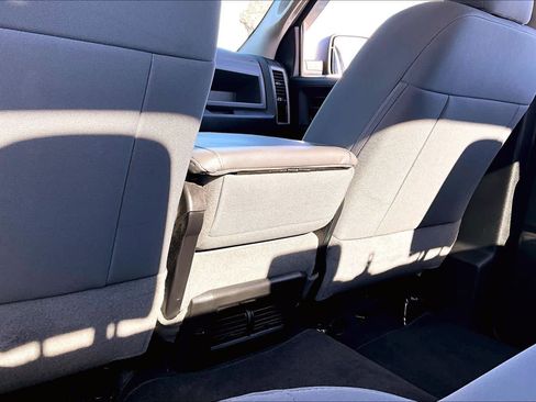 Used 2017 RAM 1500 Express image 33