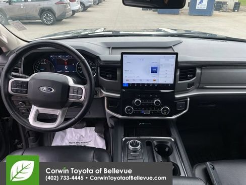 Used 2024 Ford Expedition XLT AWD/4WD image 12