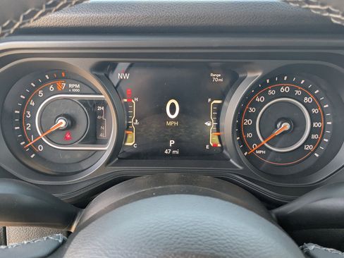 New 2025 Jeep Gladiator Sport image 22