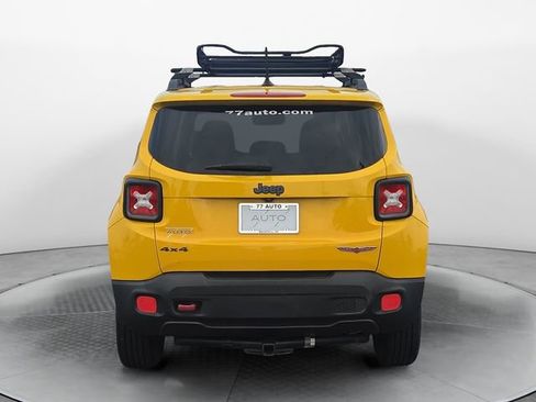 Used 2016 Jeep Renegade Trailhawk AWD/4WD image 4