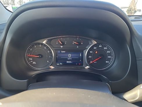 Used 2024 GMC Terrain SLE image 18