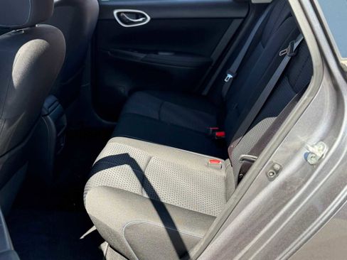 Used 2017 Nissan Sentra SR w/ SR Midnight Edition FWD image 24
