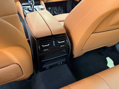 Used 2023 BMW 540i w/ M Sport Package RWD image 30