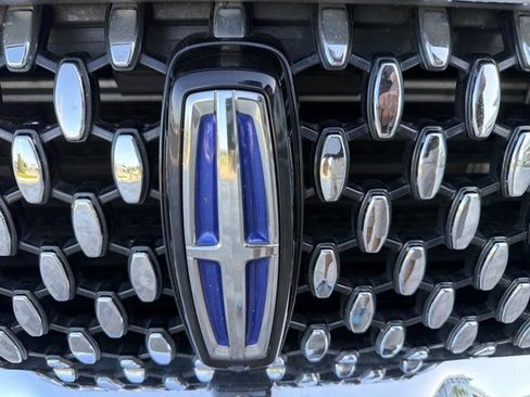 Certified 2022 Lincoln Aviator Black Label Grand Touring w/ Class IV Trailer Tow Package image 8