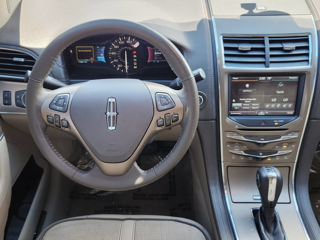 Used 2011 Lincoln MKX 2WD w/ 101A Rapid Spec Order Code image 3