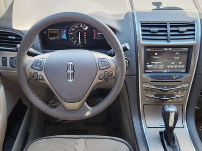Used 2011 Lincoln MKX 2WD w/ 101A Rapid Spec Order Code
