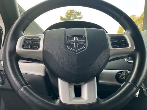 Used 2017 Dodge Grand Caravan GT image 20