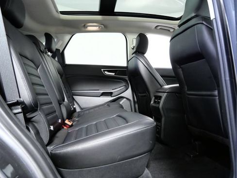 Certified 2024 Ford Edge SEL w/ Convenience Package AWD/4WD image 13
