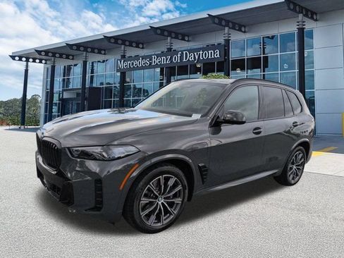 Used 2026 BMW X5 xDrive50e w/ M Sport Package AWD/4WD image 8