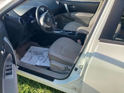 Used 2015 Nissan Rogue S image 10