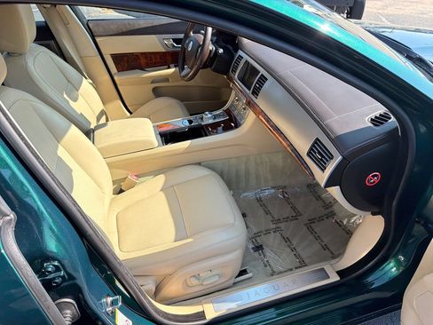 Used 2009 Jaguar XF Supercharged RWD image 48