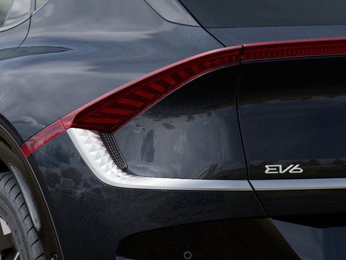 New 2025 Kia EV6 Wind AWD/4WD image 11