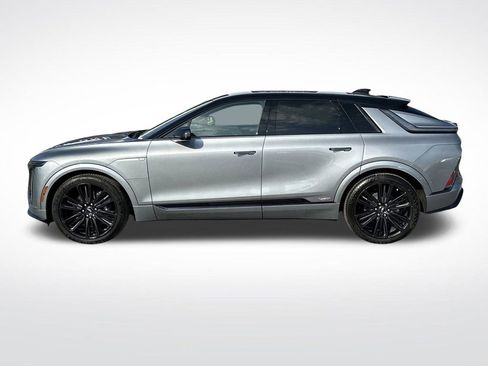 New 2026 Cadillac Lyriq V AWD/4WD image 4