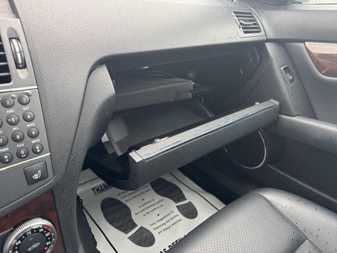 Used 2010 Mercedes-Benz C 300 4MATIC Sedan image 15