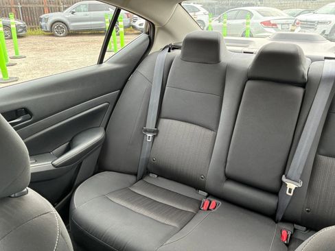 Used 2025 Nissan Altima 2.5 SV image 41