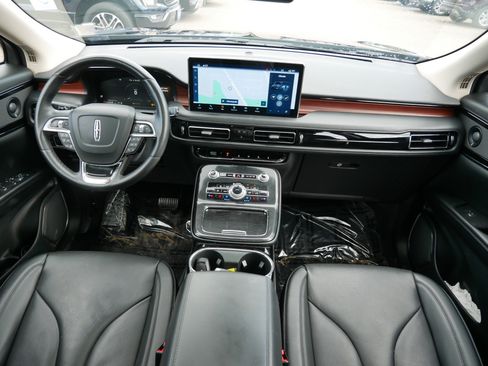 Used 2023 Lincoln Nautilus Reserve w/ Equipment Group 201A AWD/4WD image 10