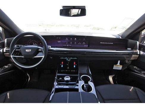 New 2026 Cadillac Escalade 2WD image 9