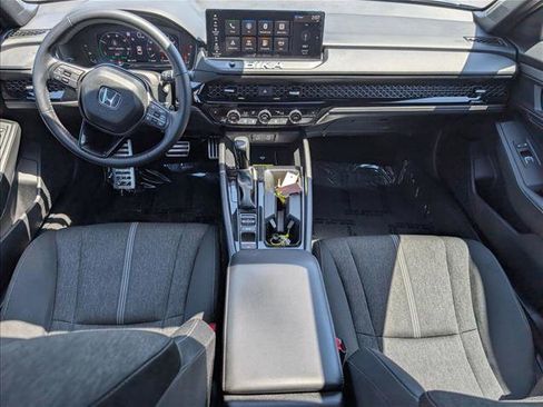 Used 2025 Honda Accord Sport image 17