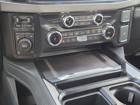 New 2026 Ford F250 Platinum image 31