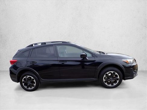 Used 2023 Subaru Crosstrek 2.0i Premium image 5