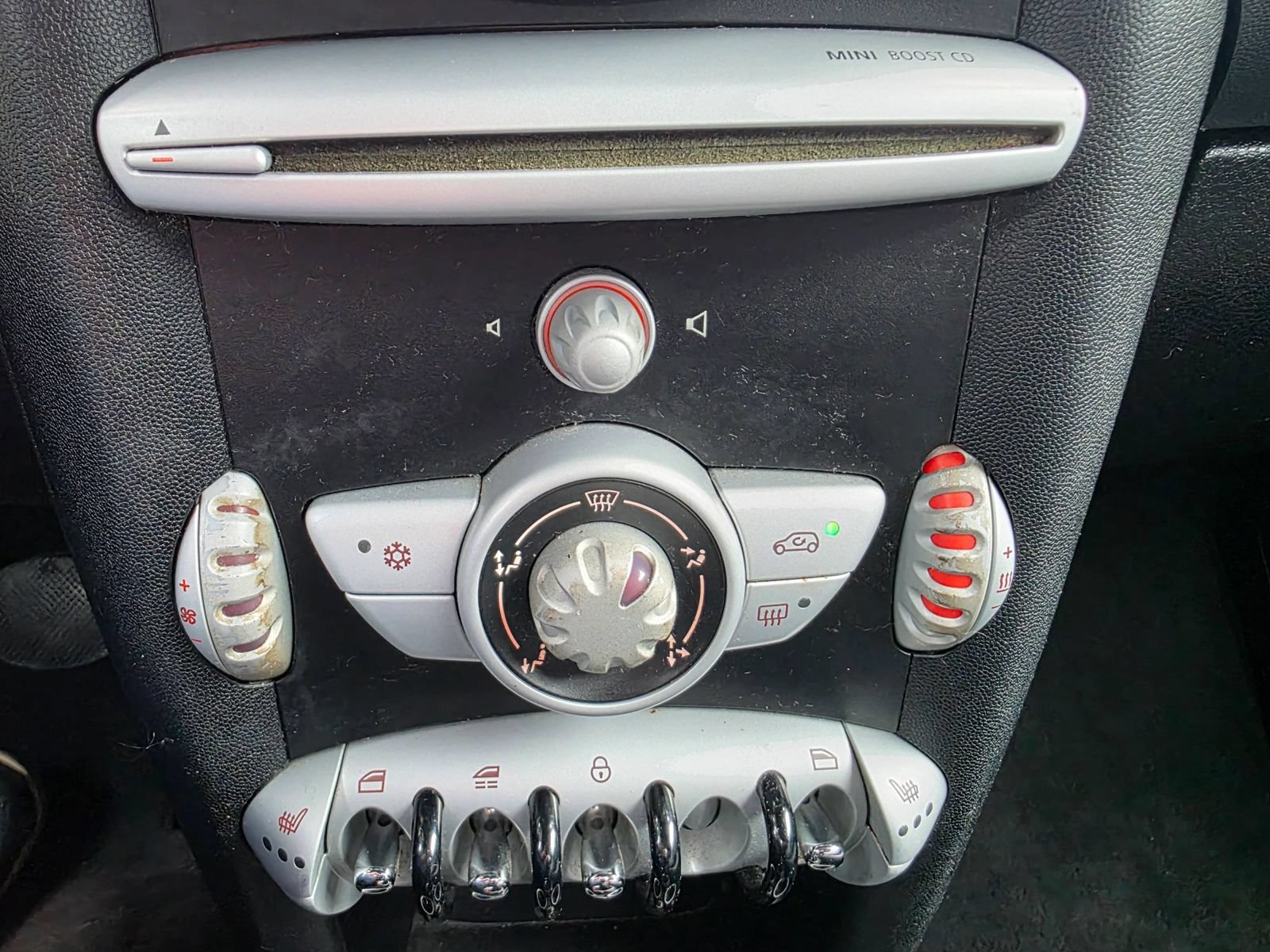 Used 2010 MINI Cooper Convertible w/ Cold Weather Pkg FWD image 14