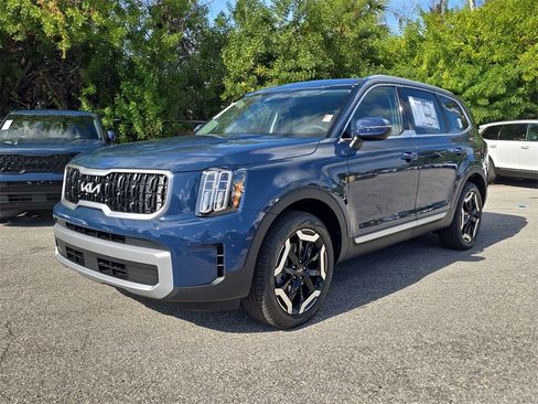 New 2025 Kia Telluride EX image 4