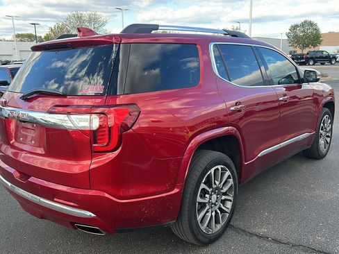 Used 2021 GMC Acadia Denali w/ Denali Ultimate Package AWD/4WD image 5