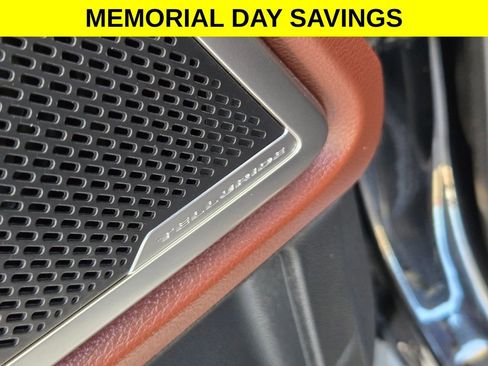 Used 2024 Kia Telluride EX w/ EX Captain's Chair Package FWD image 13