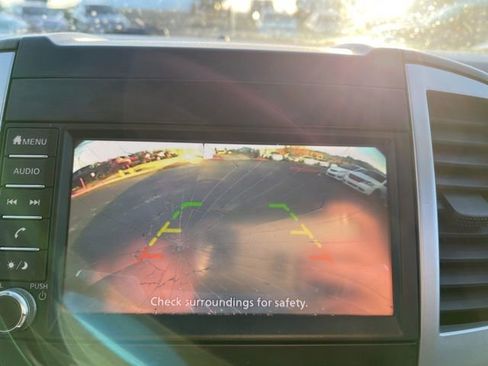 Used 2020 Nissan Frontier SV image 18