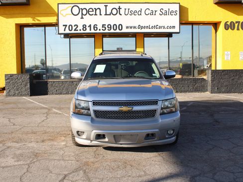 Used 2012 Chevrolet Tahoe LTZ RWD image 20