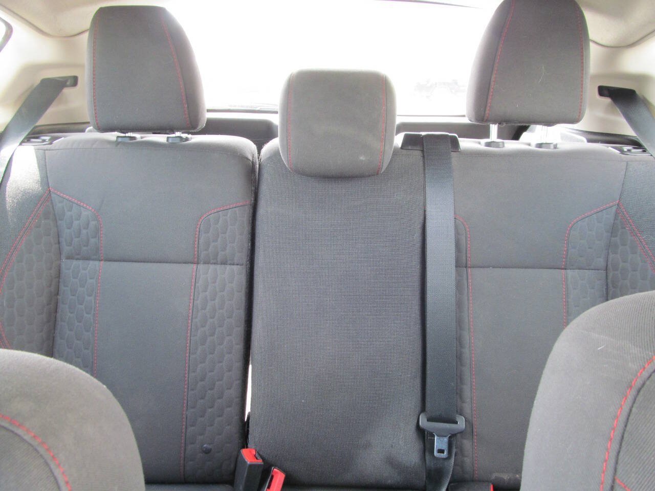 Used 2015 Ford Fiesta SE w/ Equipment Group 201A FWD image 14
