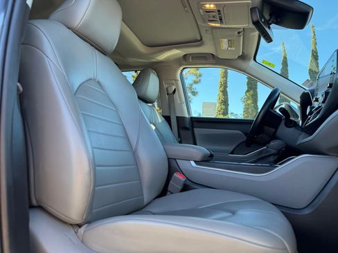 Used 2022 Toyota Highlander XLE image 20