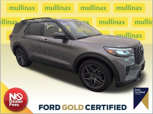 Used 2025 Ford Explorer ST w/ Sun And Sound Package image 1