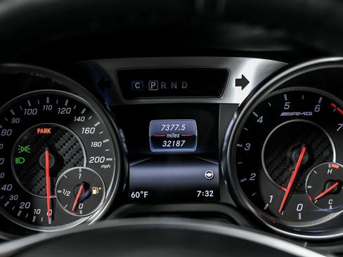 Used 2018 Mercedes-Benz SL 63 AMG image 30