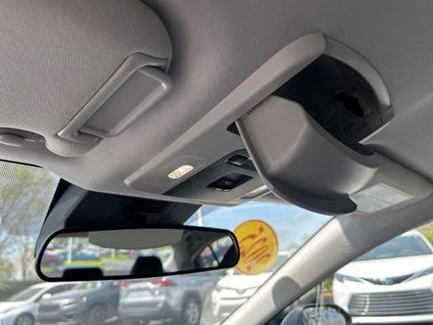 Used 2025 Toyota Camry LE FWD image 31