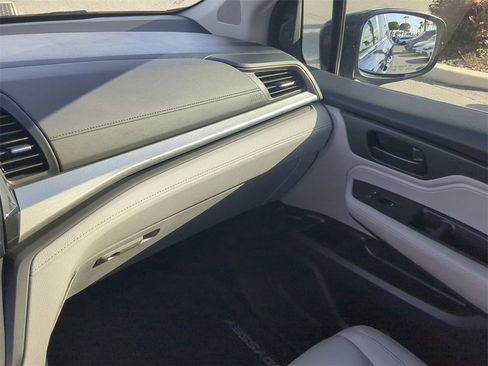 Used 2022 Honda Odyssey EX-L image 16
