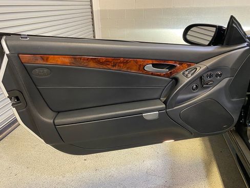Used 2007 Mercedes-Benz SL 550 image 32