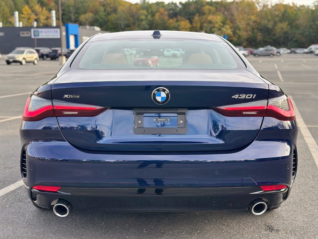 Certified 2026 BMW 430i xDrive Coupe w/ Premium Package AWD/4WD image 5