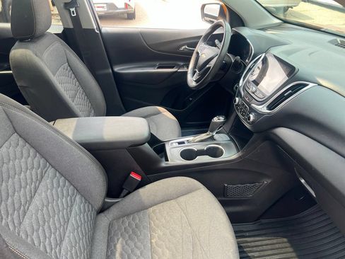 Used 2018 Chevrolet Equinox LT w/ Sun & Infotainment Package FWD image 21